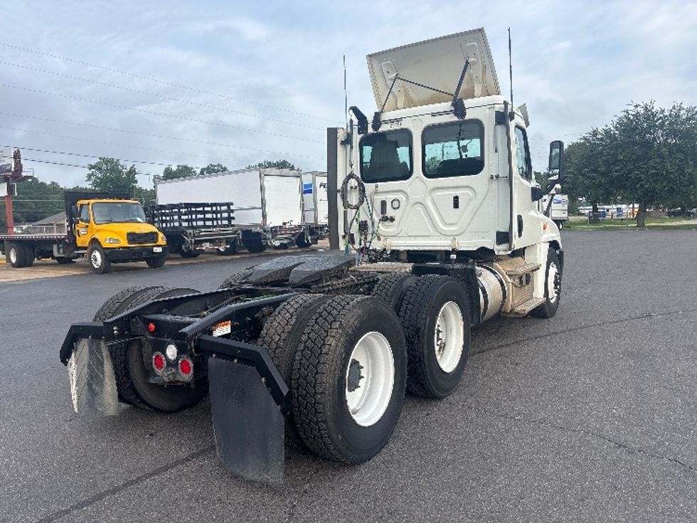 Day Cab Tractor-Heavy Duty Tractors-Freightliner-2018-Cascadia 12564ST-Shreveport-LA-404,706\n\t\tmiles-$ 40,500 - Image 7