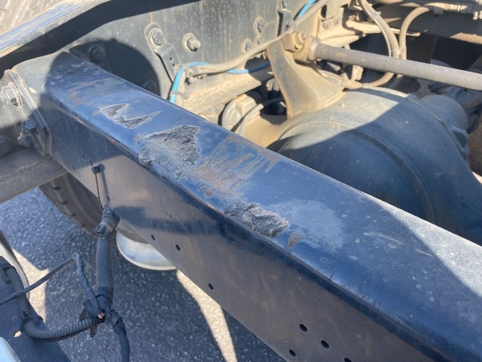 Day Cab Tractor-Heavy Duty Tractors-Freightliner-2018-Cascadia 12564ST-Spartanburg-SC-321,132\n\t\tmiles-$ 43,250 - Image 16