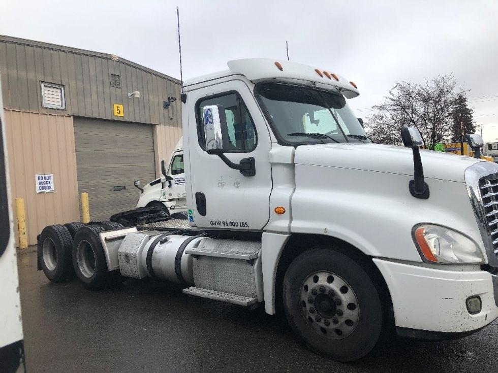 Day Cab Tractor-Heavy Duty Tractors-Freightliner-2018-Cascadia 12564ST-Spokane Valley-WA-576,506\n\t\tmiles-$ 30,500 - Image 8