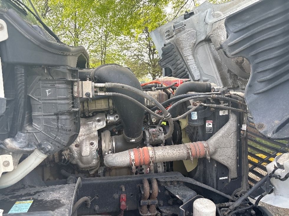 Day Cab Tractor-Heavy Duty Tractors-Freightliner-2018-Cascadia 12564ST-Sterling-VA-243,151\n\t\tmiles-$ 39,000 - Image 15