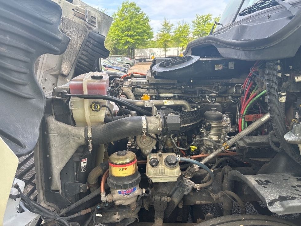 Day Cab Tractor-Heavy Duty Tractors-Freightliner-2018-Cascadia 12564ST-Sterling-VA-243,151\n\t\tmiles-$ 39,000 - Image 16