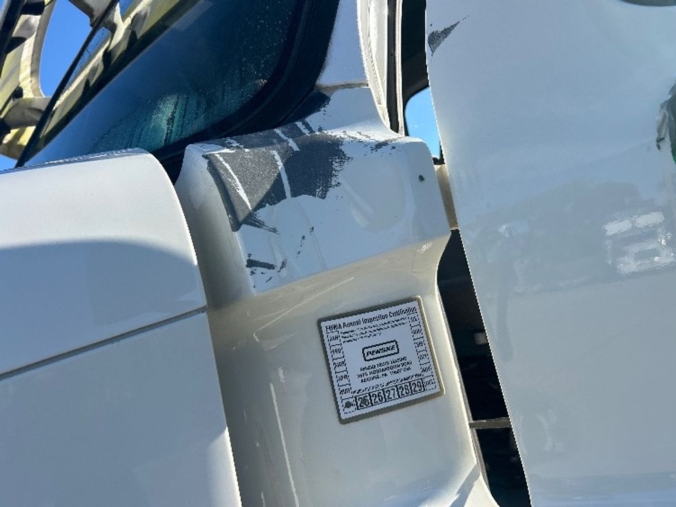 Day Cab Tractor-Heavy Duty Tractors-Freightliner-2018-Cascadia 12564ST-Tampa-FL-302,914\n\t\tmiles-$ 44,000 - Image 21