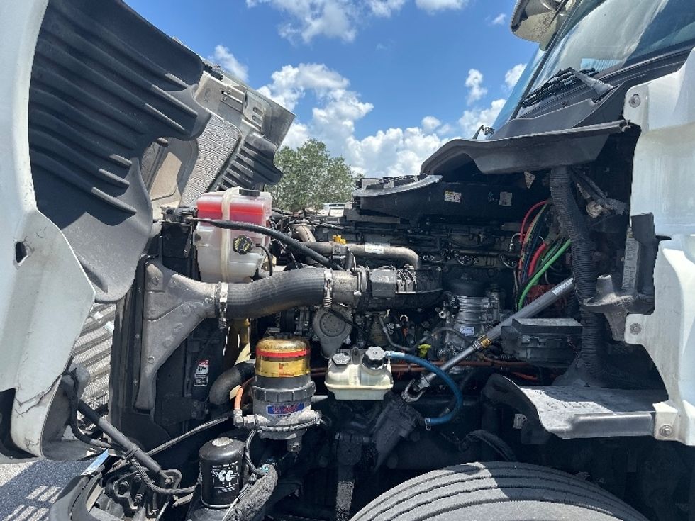 Day Cab Tractor-Heavy Duty Tractors-Freightliner-2018-Cascadia 12564ST-Tampa-FL-640,192\n\t\tmiles-$ 25,000 - Image 16