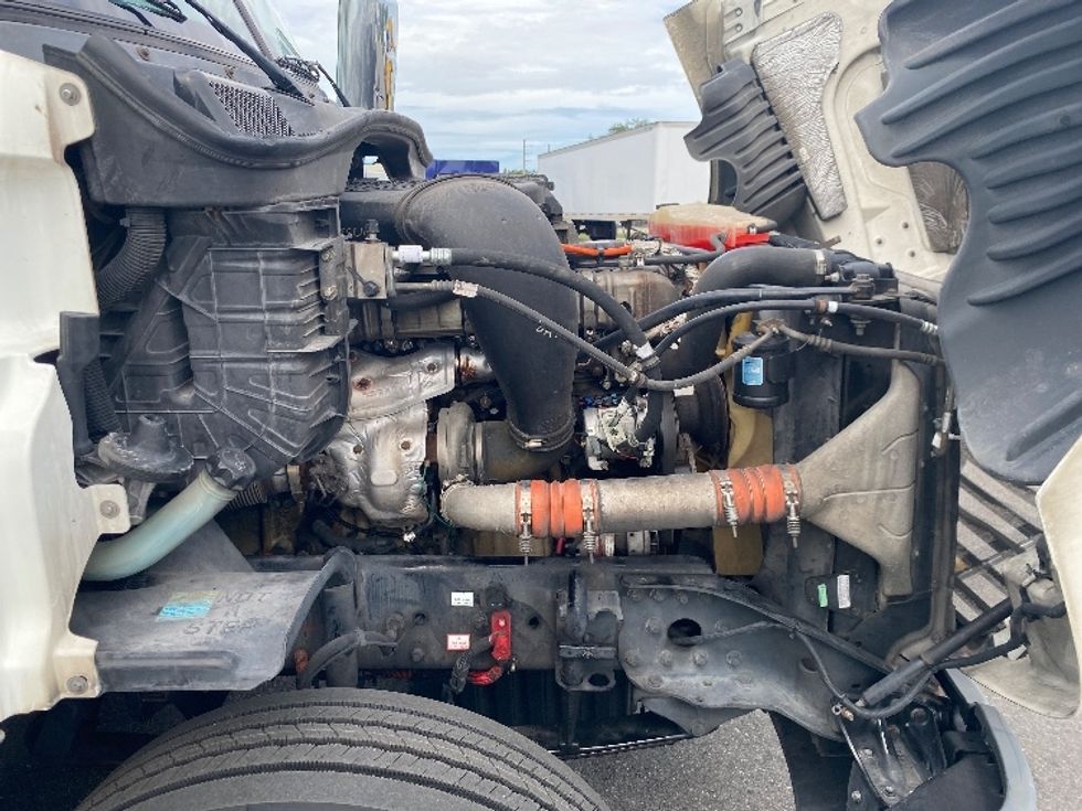 Day Cab Tractor-Heavy Duty Tractors-Freightliner-2018-Cascadia 12564ST-Tampa-FL-665,606\n\t\tmiles-$ 22,750 - Image 15