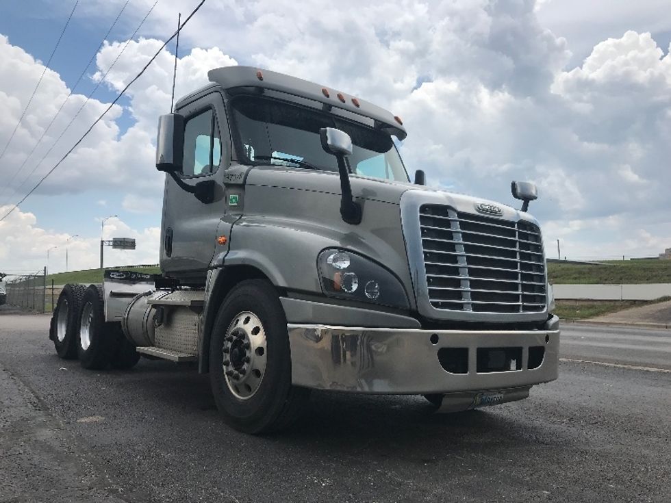 Used Freightliner Day Cab Trucks for Sale in TX Penske Used Trucks