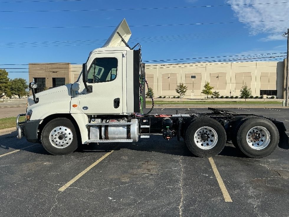 Day Cab Tractor-Heavy Duty Tractors-Freightliner-2018-Cascadia 12564ST-Tulsa-OK-287,768\n\t\tmiles-$ 46,500 - Image 4