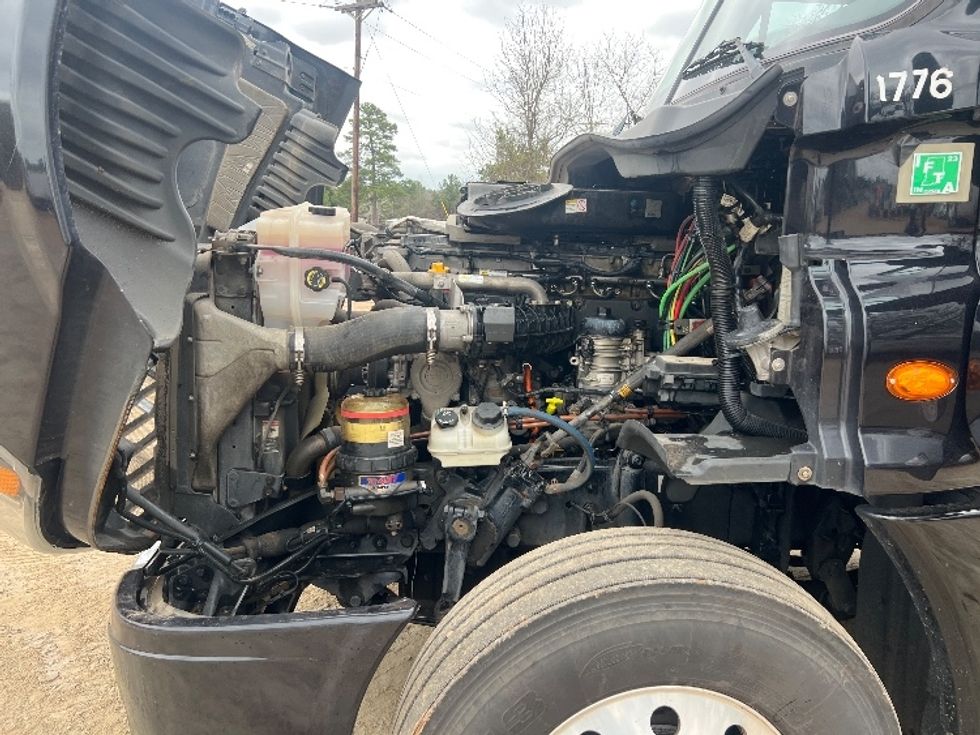 Day Cab Tractor-Heavy Duty Tractors-Freightliner-2018-Cascadia 12564ST-Tyler-TX-563,235\n\t\tmiles-$ 34,000 - Image 16