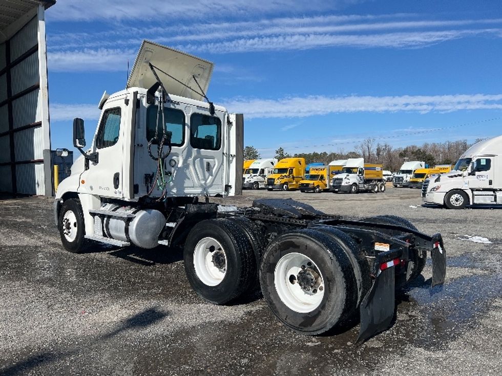 Day Cab Tractor-Heavy Duty Tractors-Freightliner-2018-Cascadia 12564ST-Valdosta-GA-258,377\n\t\tmiles-$ 48,000 - Image 5