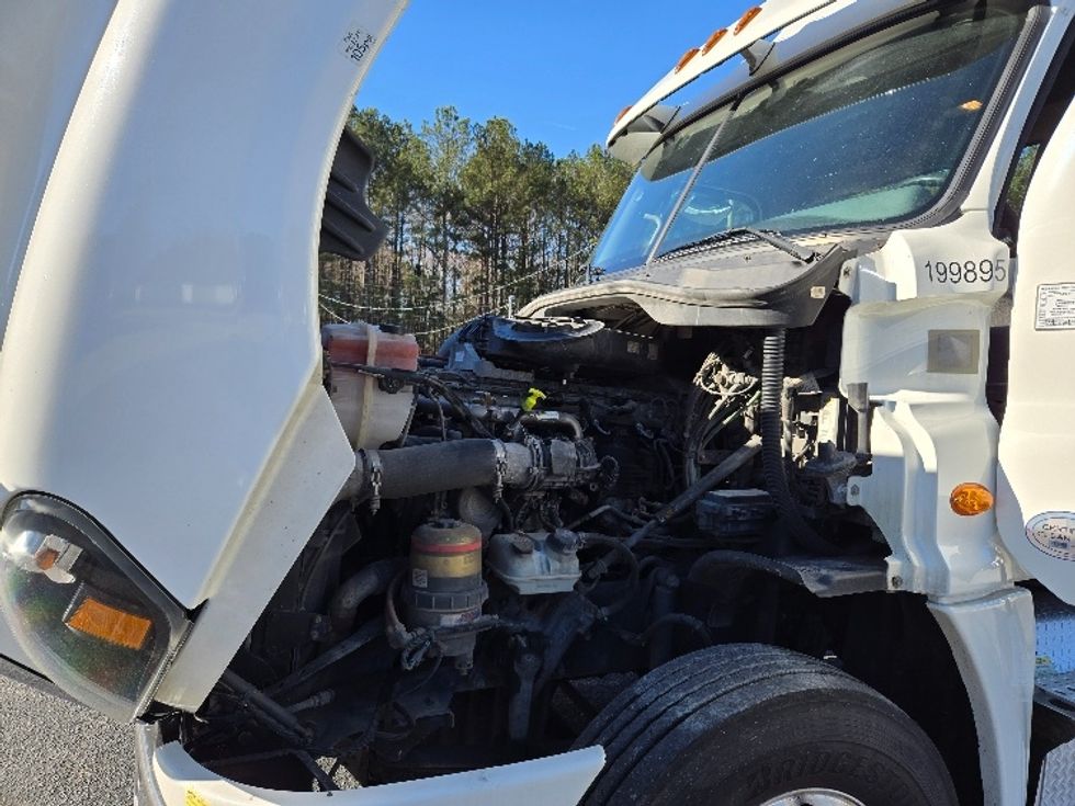 Day Cab Tractor-Heavy Duty Tractors-Freightliner-2018-Cascadia 12564ST-Villa Rica-GA-477,055\n\t\tmiles-$ 38,500 - Image 15