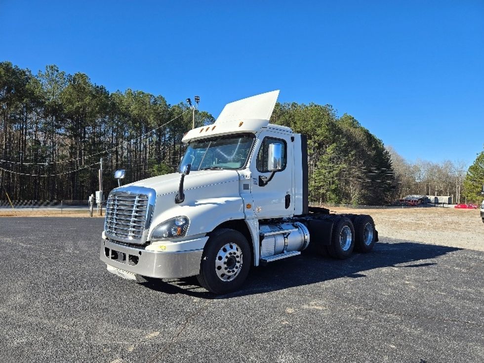 Day Cab Tractor-Heavy Duty Tractors-Freightliner-2018-Cascadia 12564ST-Villa Rica-GA-477,055\n\t\tmiles-$ 38,500 - Image 3