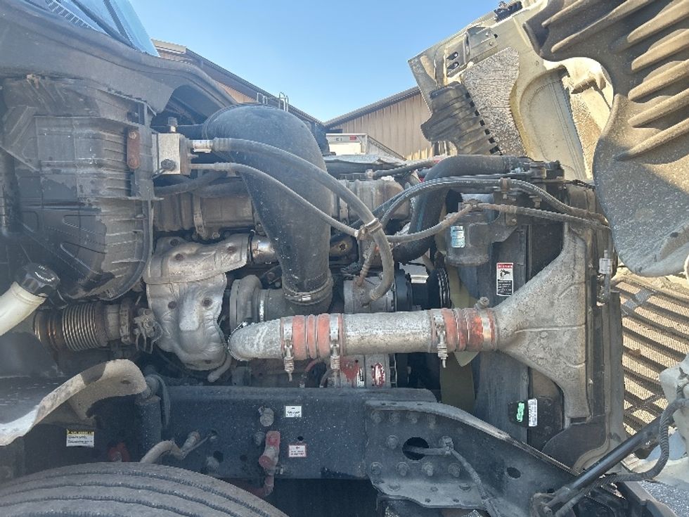 Day Cab Tractor-Heavy Duty Tractors-Freightliner-2018-Cascadia 12564ST-Wabash-IN-391,473\n\t\tmiles-$ 33,750 - Image 15