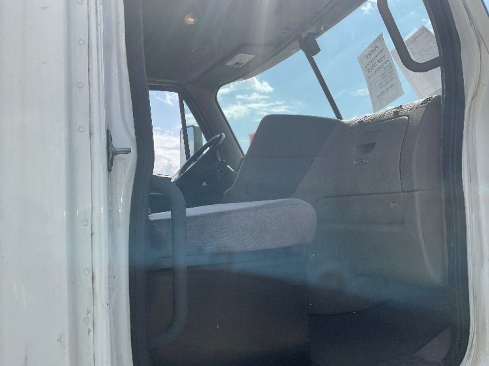 Day Cab Tractor-Heavy Duty Tractors-Freightliner-2018-Cascadia 12564ST-Warren-MI-326,330\n\t\tmiles-$ 42,500 - Image 12
