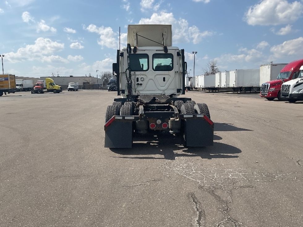 Day Cab Tractor-Heavy Duty Tractors-Freightliner-2018-Cascadia 12564ST-Warren-MI-326,330\n\t\tmiles-$ 42,500 - Image 6