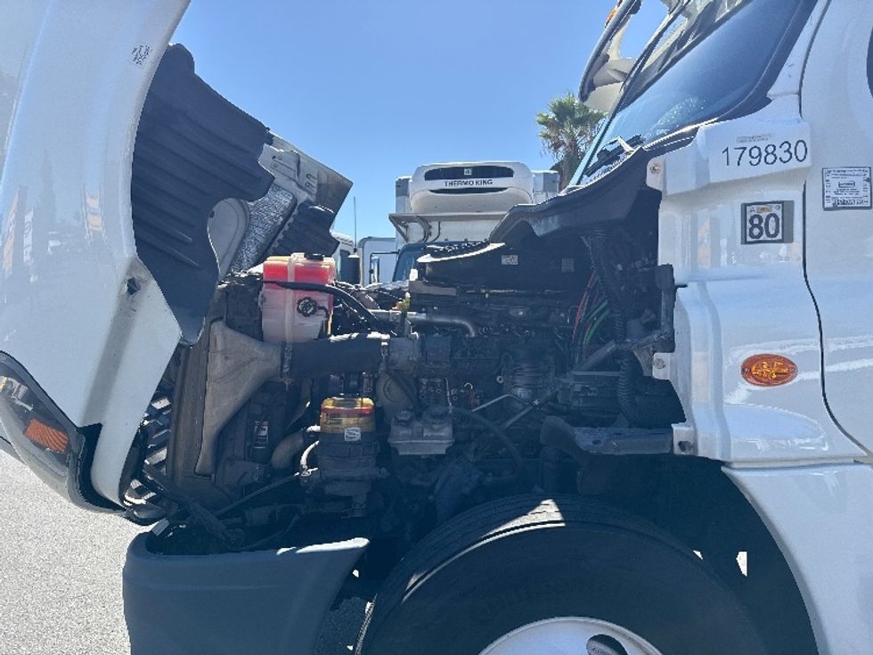 Day Cab Tractor-Heavy Duty Tractors-Freightliner-2018-Cascadia 12564ST-West Sacramento-CA-367,207\n\t\tmiles-$ 37,750 - Image 16