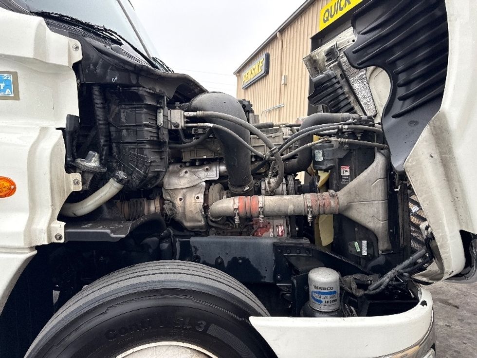 Day Cab Tractor-Heavy Duty Tractors-Freightliner-2018-Cascadia 12564ST-West Sacramento-CA-465,658\n\t\tmiles-$ 36,750 - Image 15