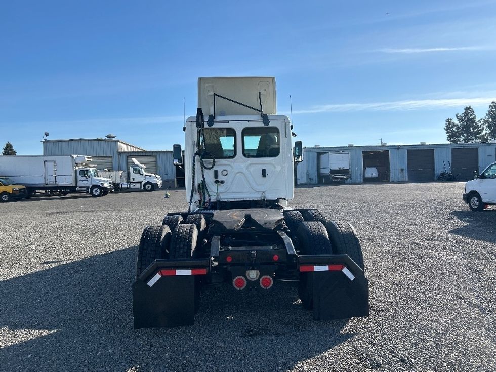 Day Cab Tractor-Heavy Duty Tractors-Freightliner-2018-Cascadia 12564ST-West Sacramento-CA-477,760\n\t\tmiles-$ 34,500 - Image 6