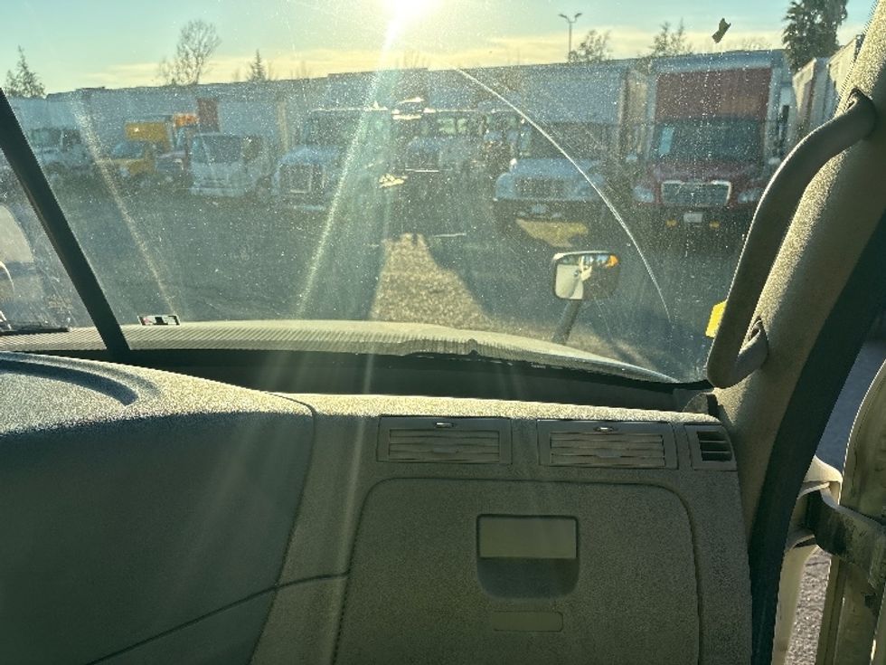 Day Cab Tractor-Heavy Duty Tractors-Freightliner-2018-Cascadia 12564ST-West Sacramento-CA-495,923\n\t\tmiles-$ 33,750 - Image 13