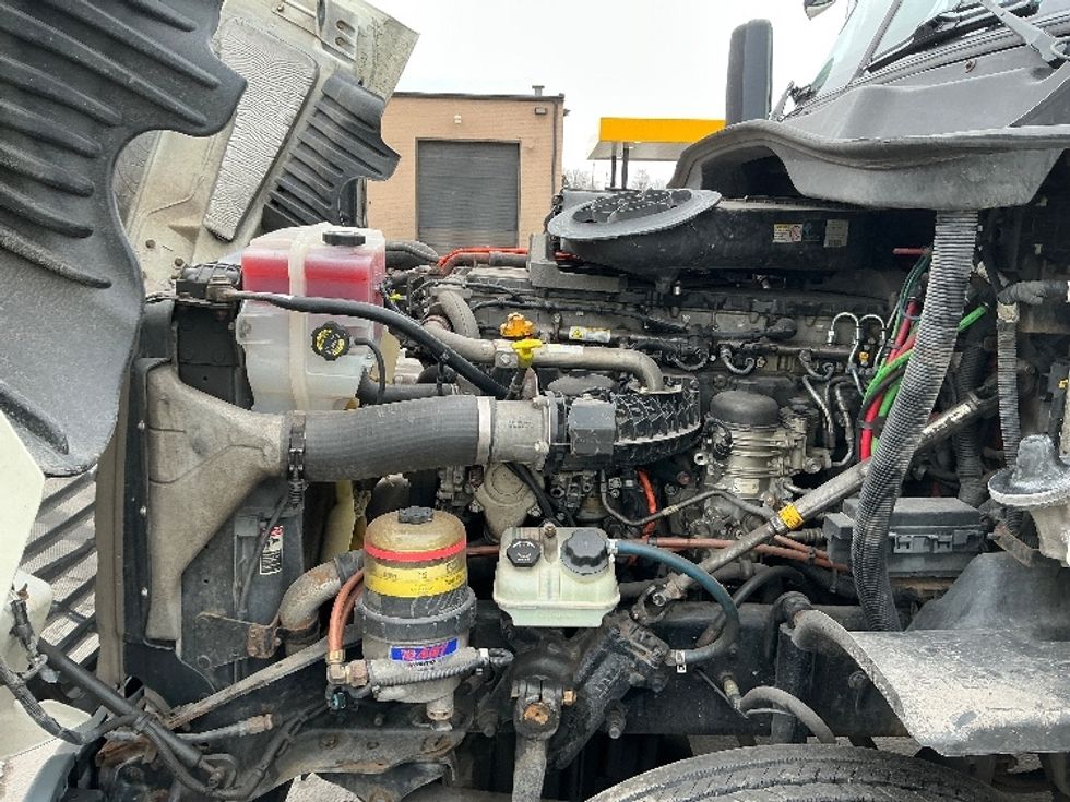Day Cab Tractor-Heavy Duty Tractors-Freightliner-2018-Cascadia 12564ST-Wilkes Barre-PA-386,501\n\t\tmiles-$ 30,500 - Image 16