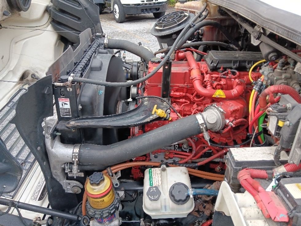 Day Cab Tractor-Heavy Duty Tractors-Freightliner-2018-M2-Blountville-TN-100,594\n\t\tmiles-$ 55,750 - Image 16