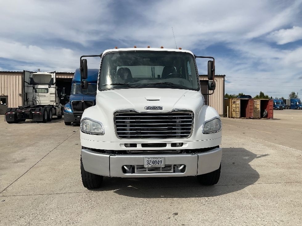 Day Cab Tractor-Heavy Duty Tractors-Freightliner-2018-M2-Bowling Green-KY-157,387\n\t\tmiles-$ 45,250 - Image 2
