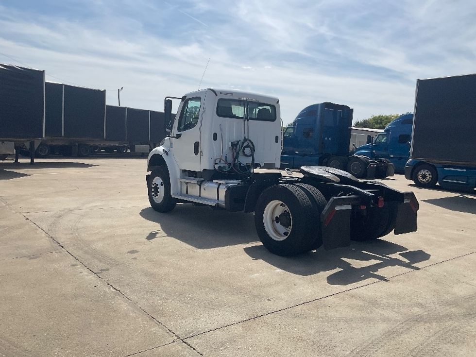 Day Cab Tractor-Heavy Duty Tractors-Freightliner-2018-M2-Bowling Green-KY-157,551\n\t\tmiles-$ 45,250 - Image 5