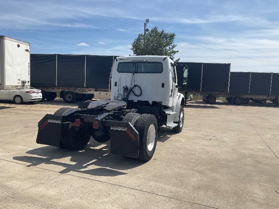 Day Cab Tractor-Heavy Duty Tractors-Freightliner-2018-M2-Bowling Green-KY-157,551\n\t\tmiles-$ 45,250 - Image 7