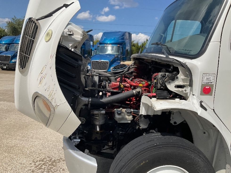 Day Cab Tractor-Heavy Duty Tractors-Freightliner-2018-M2-Bowling Green-KY-167,034\n\t\tmiles-$ 44,750 - Image 16