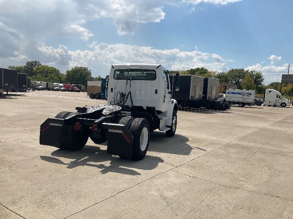 Day Cab Tractor-Heavy Duty Tractors-Freightliner-2018-M2-Bowling Green-KY-167,034\n\t\tmiles-$ 44,750 - Image 7