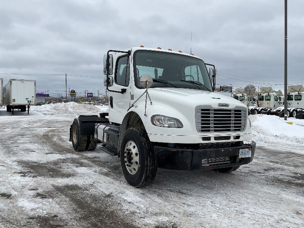 Day Cab Tractor-Heavy Duty Tractors-Freightliner-2018-M2-Byron Center-MI-151,477\n\t\tmiles-$ 45,250 - Image 1