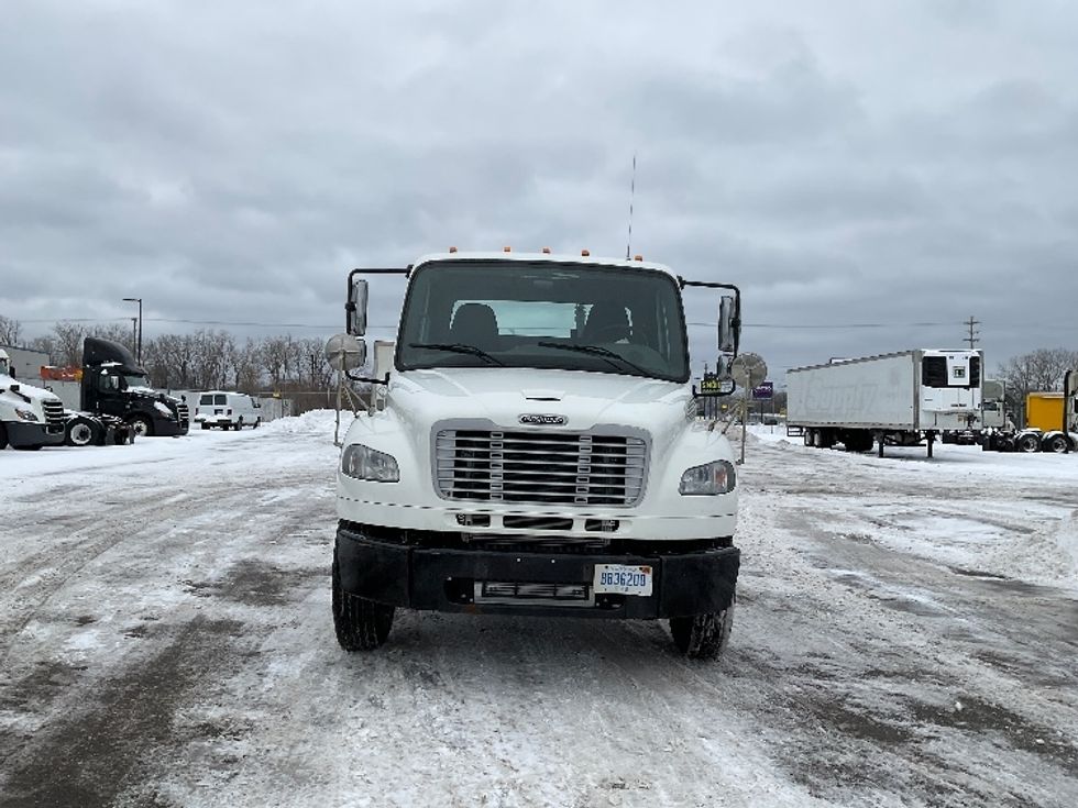 Day Cab Tractor-Heavy Duty Tractors-Freightliner-2018-M2-Byron Center-MI-151,477\n\t\tmiles-$ 45,250 - Image 2