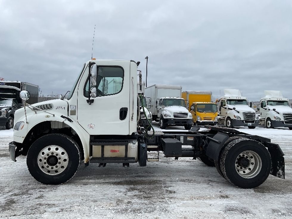 Day Cab Tractor-Heavy Duty Tractors-Freightliner-2018-M2-Byron Center-MI-151,477\n\t\tmiles-$ 45,250 - Image 4