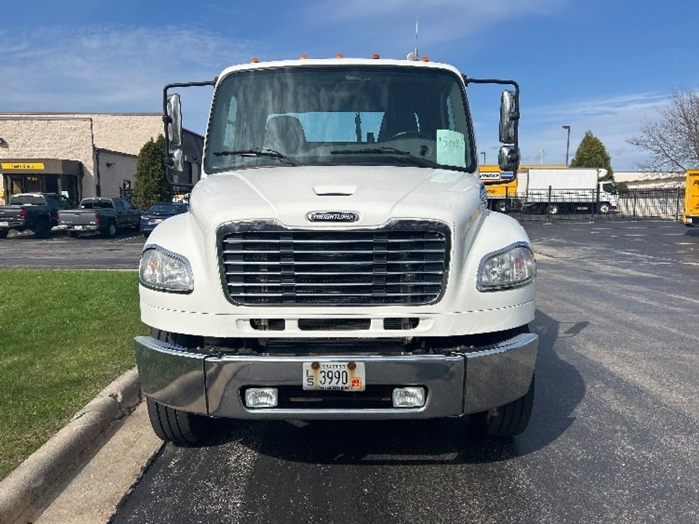 Day Cab Tractor-Heavy Duty Tractors-Freightliner-2018-M2-De Pere-WI-145,480\n\t\tmiles-$ 41,500 - Image 2