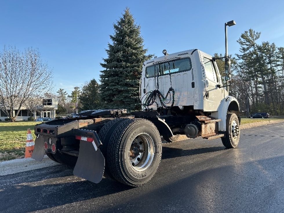 Day Cab Tractor-Heavy Duty Tractors-Freightliner-2018-M2-De Pere-WI-162,345\n\t\tmiles-$ 45,750 - Image 7