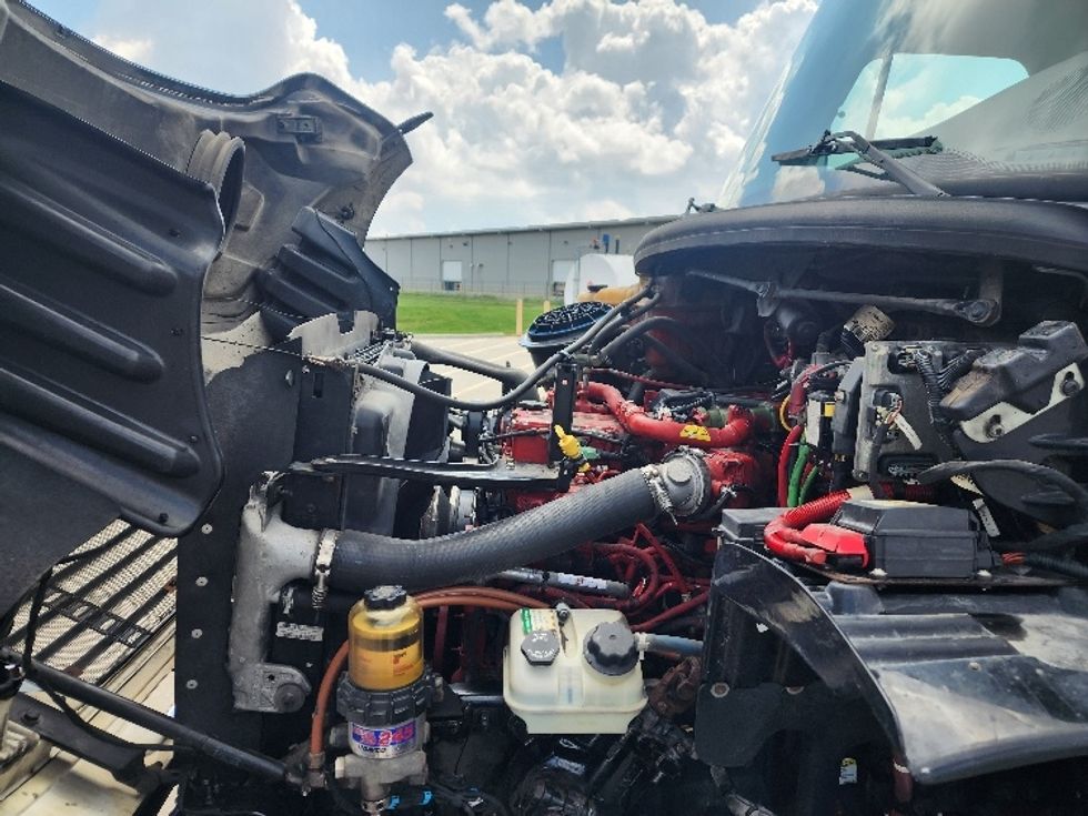 Day Cab Tractor-Heavy Duty Tractors-Freightliner-2018-M2-Elkhart-IN-155,060\n\t\tmiles-$ 45,250 - Image 16