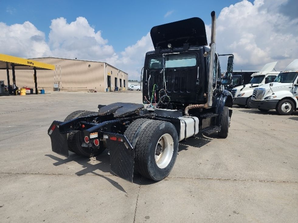 Day Cab Tractor-Heavy Duty Tractors-Freightliner-2018-M2-Elkhart-IN-155,060\n\t\tmiles-$ 45,250 - Image 7