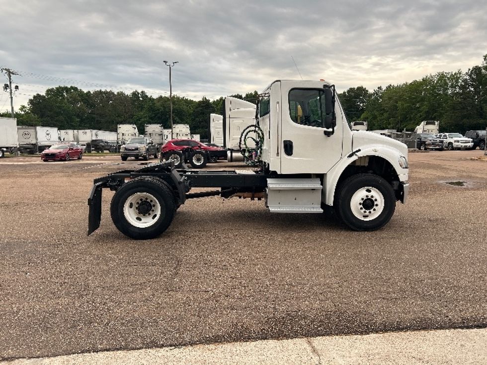 Day Cab Tractor-Heavy Duty Tractors-Freightliner-2018-M2-Jackson-MS-222,295\n\t\tmiles-$ 48,750 - Image 8