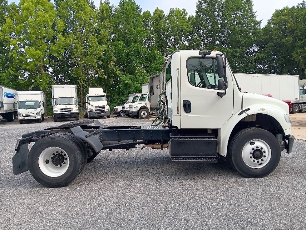 Day Cab Tractor-Heavy Duty Tractors-Freightliner-2018-M2-Morristown-TN-105,501\n\t\tmiles-$ 55,500 - Image 8