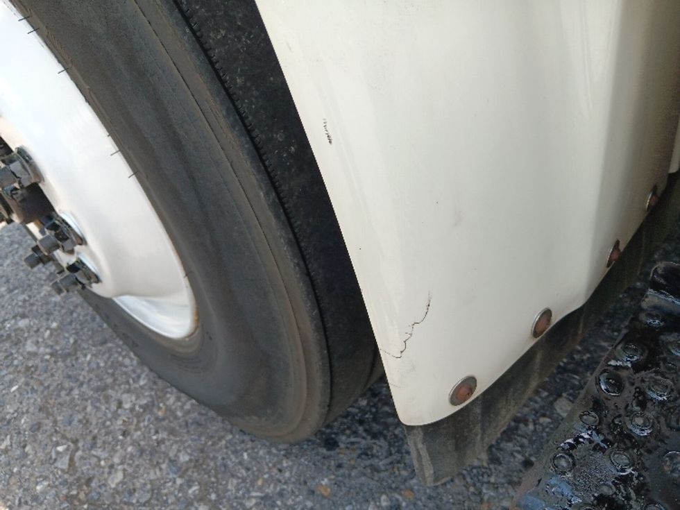 Day Cab Tractor-Heavy Duty Tractors-Freightliner-2018-M2-Morristown-TN-121,117\n\t\tmiles-$ 54,500 - Image 21