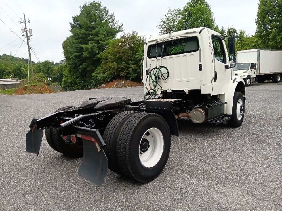 Day Cab Tractor-Heavy Duty Tractors-Freightliner-2018-M2-Morristown-TN-125,122\n\t\tmiles-$ 54,500 - Image 7