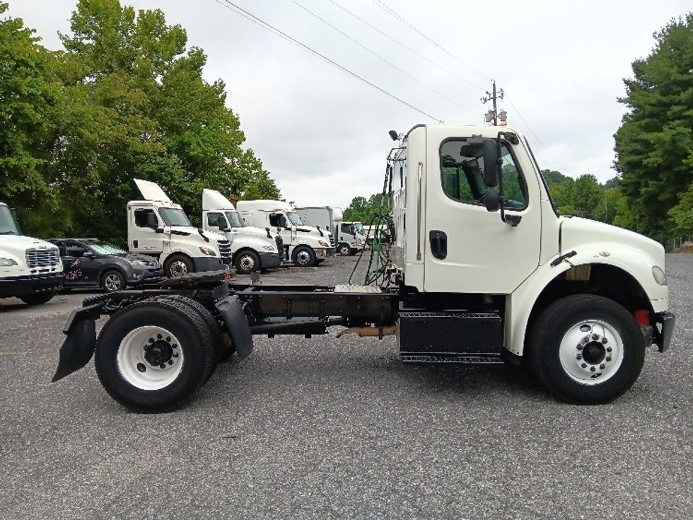 Day Cab Tractor-Heavy Duty Tractors-Freightliner-2018-M2-Morristown-TN-125,122\n\t\tmiles-$ 54,500 - Image 8