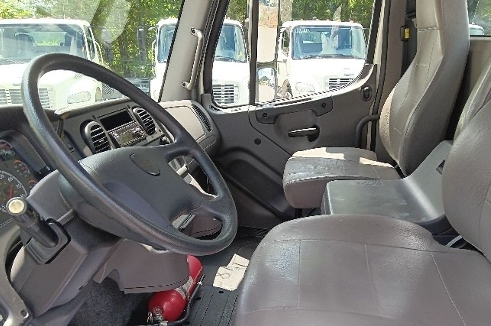 Day Cab Tractor-Heavy Duty Tractors-Freightliner-2018-M2-Morristown-TN-127,277\n\t\tmiles-$ 54,500 - Image 10