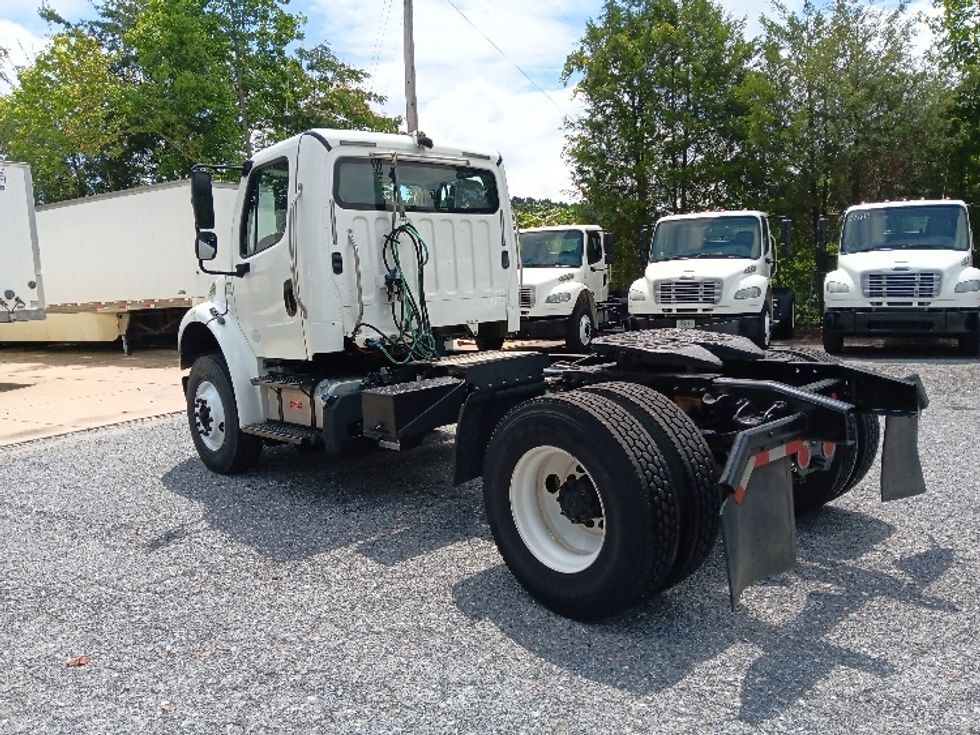 Day Cab Tractor-Heavy Duty Tractors-Freightliner-2018-M2-Morristown-TN-127,277\n\t\tmiles-$ 54,500 - Image 5