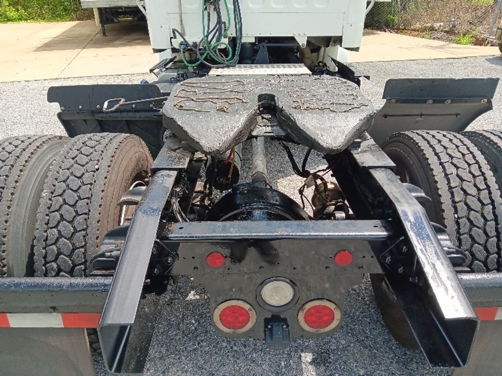 Day Cab Tractor-Heavy Duty Tractors-Freightliner-2018-M2-Morristown-TN-127,277\n\t\tmiles-$ 54,500 - Image 6