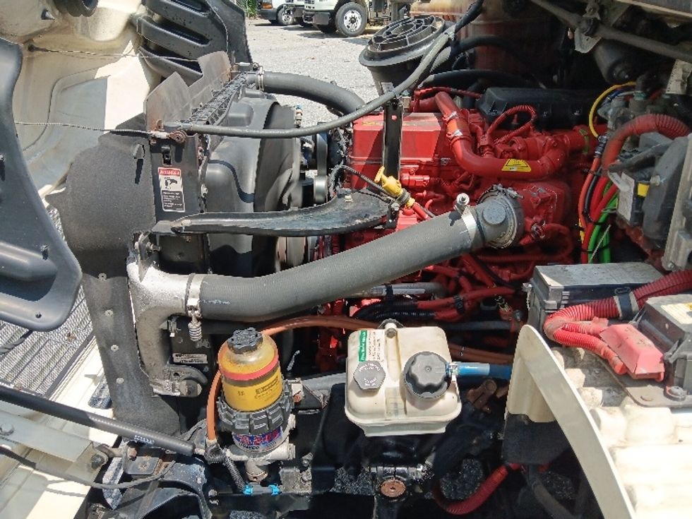 Day Cab Tractor-Heavy Duty Tractors-Freightliner-2018-M2-Morristown-TN-131,754\n\t\tmiles-$ 53,750 - Image 16