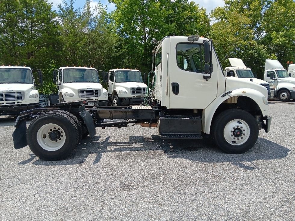 Day Cab Tractor-Heavy Duty Tractors-Freightliner-2018-M2-Morristown-TN-131,754\n\t\tmiles-$ 53,750 - Image 8