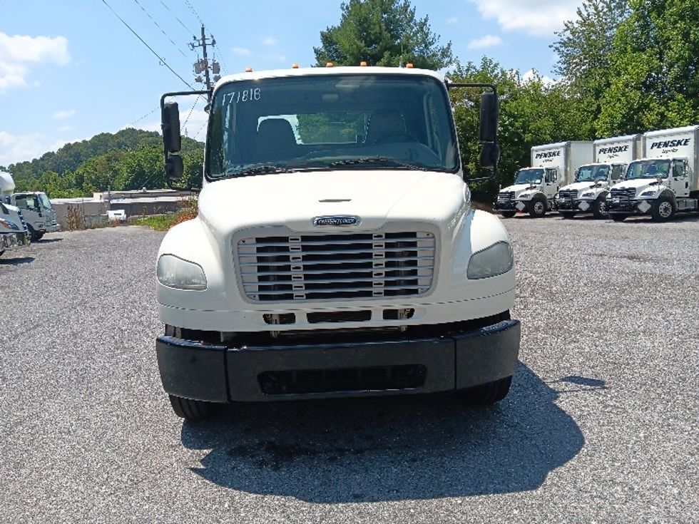 Day Cab Tractor-Heavy Duty Tractors-Freightliner-2018-M2-Morristown-TN-152,345\n\t\tmiles-$ 52,500 - Image 2