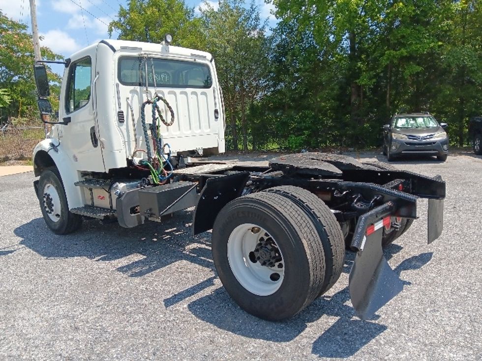 Day Cab Tractor-Heavy Duty Tractors-Freightliner-2018-M2-Morristown-TN-152,345\n\t\tmiles-$ 52,500 - Image 5