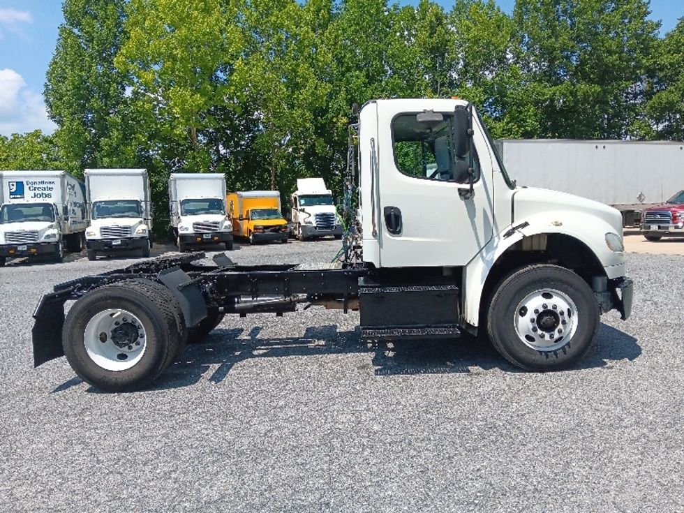 Day Cab Tractor-Heavy Duty Tractors-Freightliner-2018-M2-Morristown-TN-152,345\n\t\tmiles-$ 52,500 - Image 8