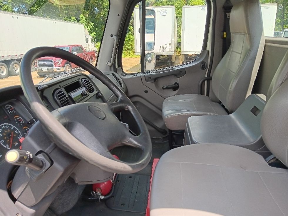 Day Cab Tractor-Heavy Duty Tractors-Freightliner-2018-M2-Morristown-TN-174,878\n\t\tmiles-$ 20,000 - Image 10