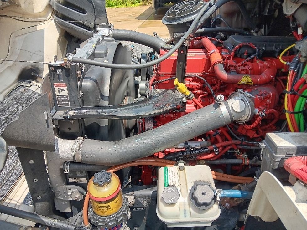 Day Cab Tractor-Heavy Duty Tractors-Freightliner-2018-M2-Morristown-TN-174,878\n\t\tmiles-$ 20,000 - Image 16